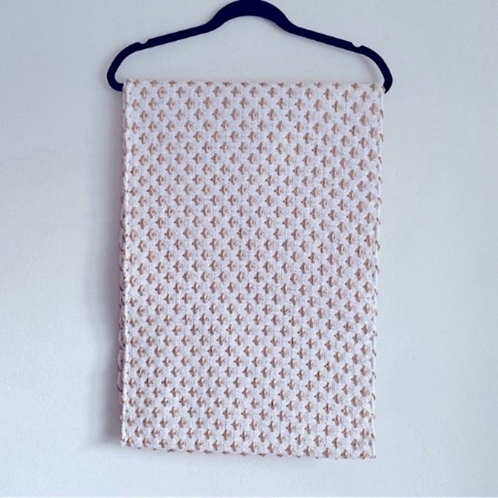 COTTON CRISSCROSS STITCH WOVEN RECTANGULAR TABLE RUNNER MODERN